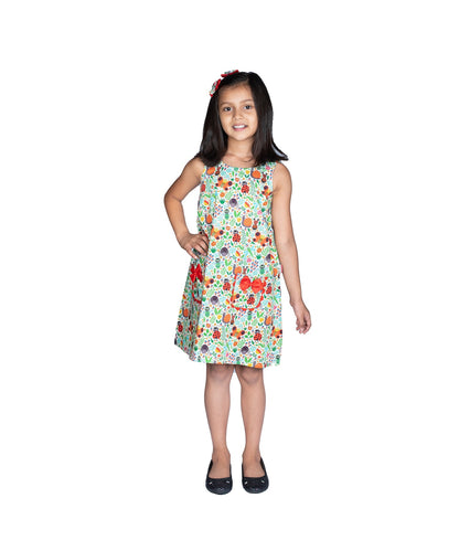 Ladybug Garden Print Shift Dress with Sleeveless sleeves and  Two Pockets