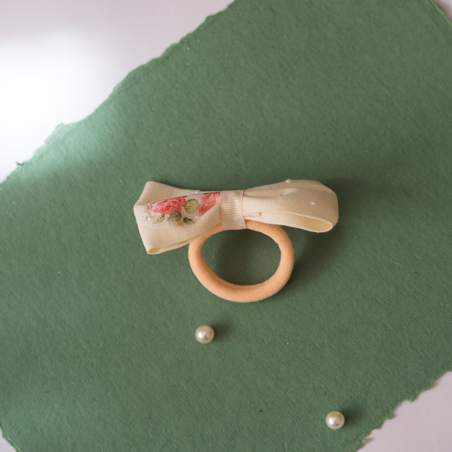 Ribbon Candy - Cute Bow With Pearl Detailing Rubber Band - Off White