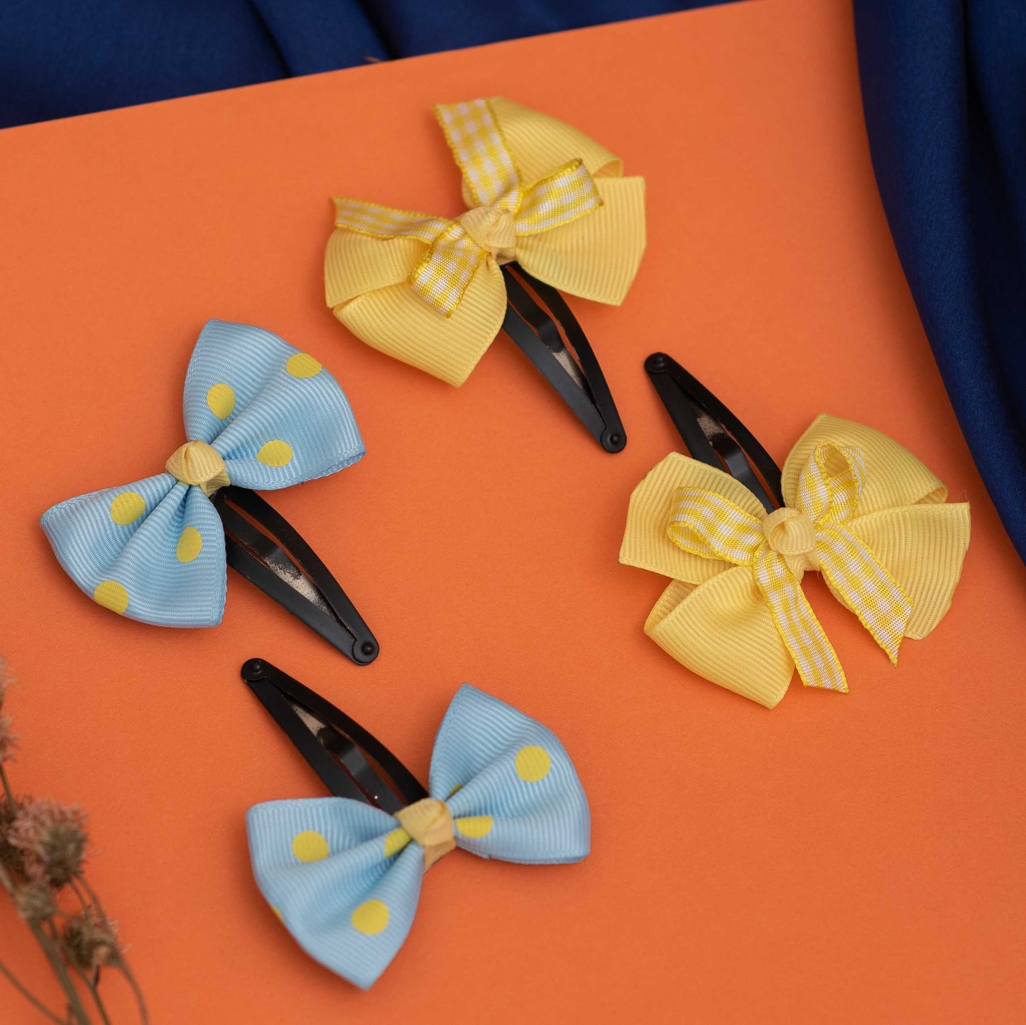 Combo: Set of 2 cute tic-tac pins - Yellow and Blue