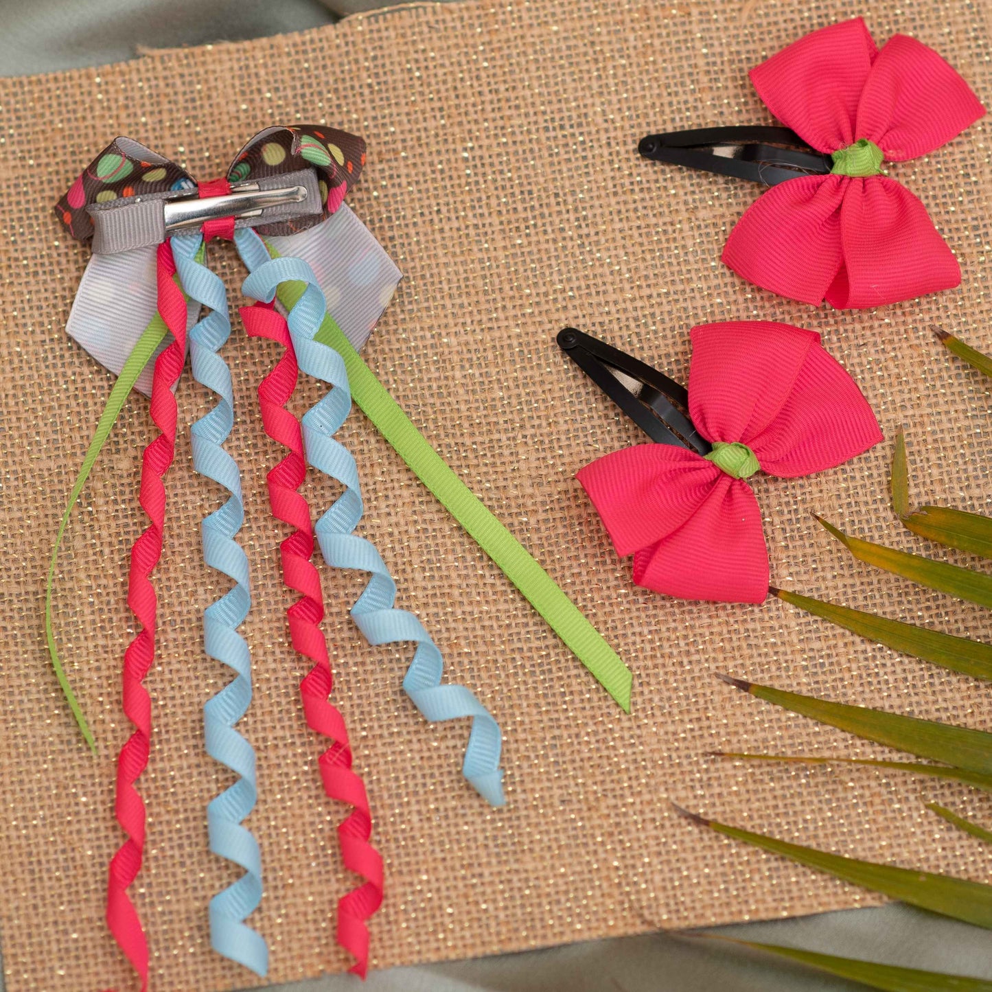 Combo: Cute dangler on alligator clip along with cute and fancy bow on tic-tac pins - Pink, Brown