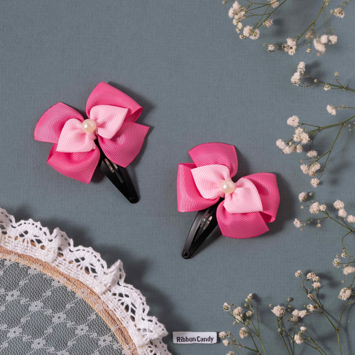 Cute Double Bow On Tic Tac With Pearl Detailing - Pink