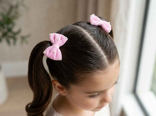 Velvet bow on rubberbands with pearls - Light pink