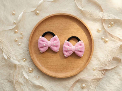 Velvet bow on rubberbands with pearls - Light pink