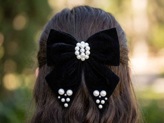 Velvet bow with pearl detailing on alligator clip - Black