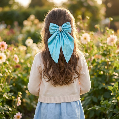 Shiny big scarf with pearls on barette clip - Blue