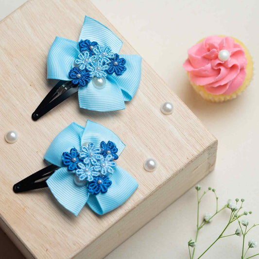 Blue Ribbon Tic tacs with crochet flowers and pearls