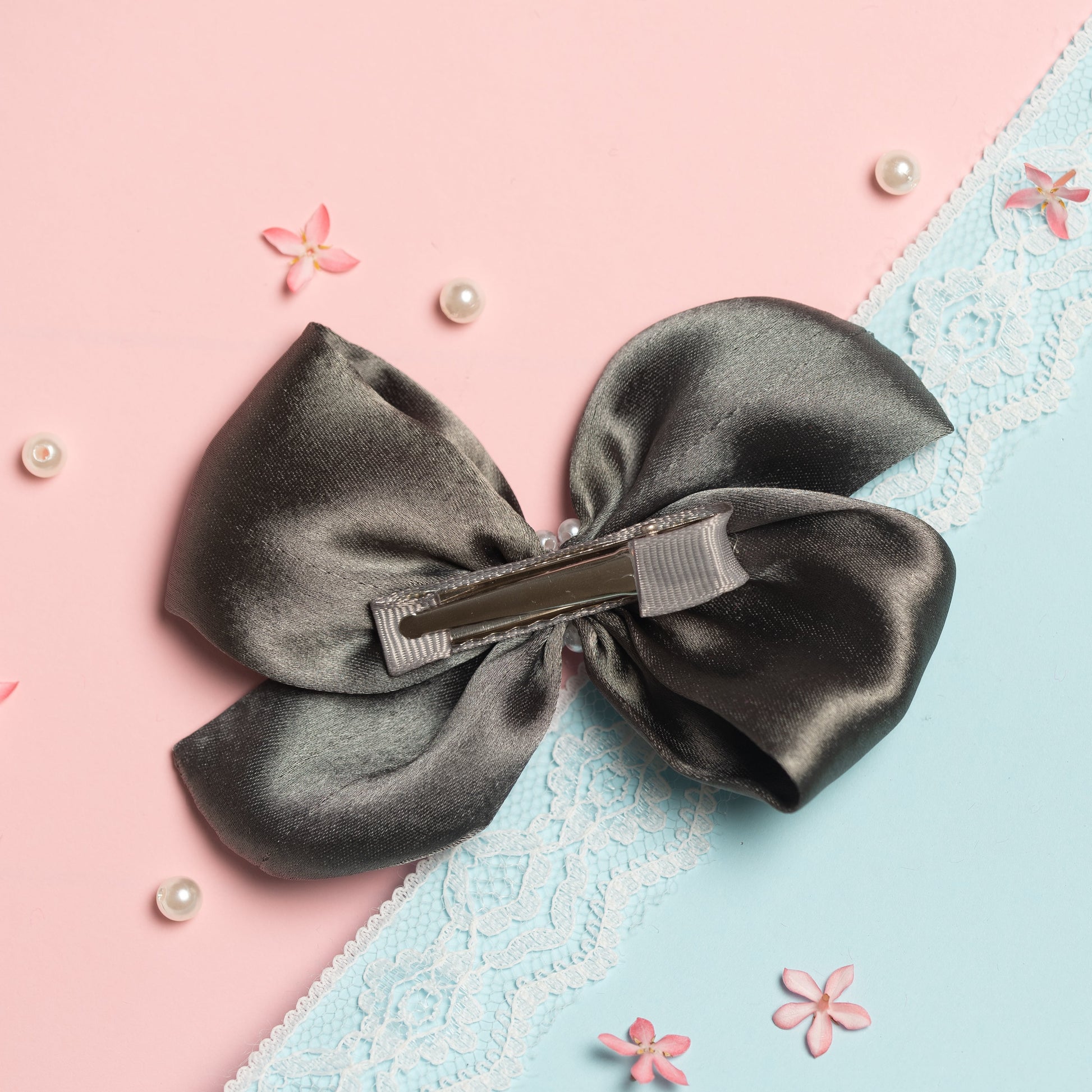 Ribbon Candy - Pearl Detailed Cute Satin Bow on Alligator clip - Grey
