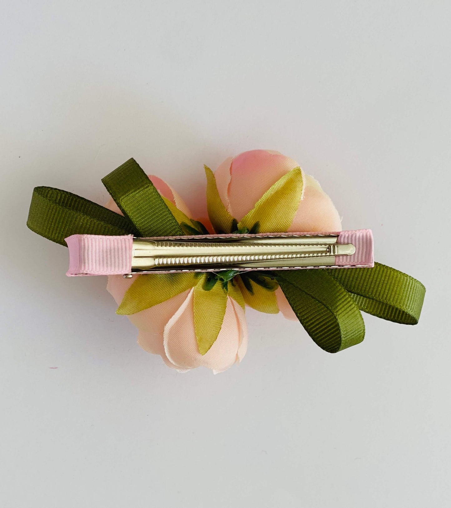 Ribbon Candy - Rose Hair Clip on Alligator Pin - Peach