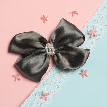Ribbon Candy - Pearl Detailed Cute Satin Bow on Alligator clip - Grey